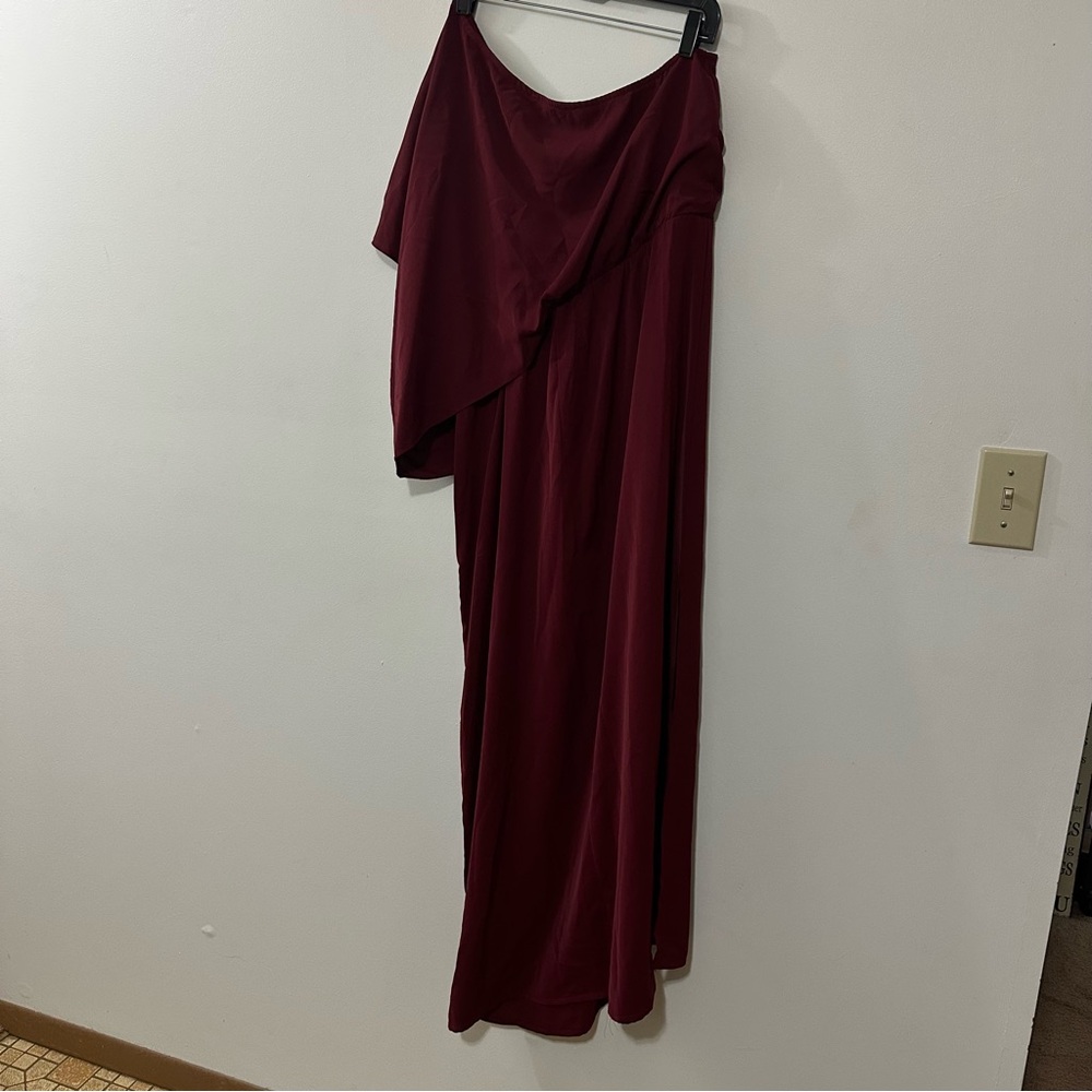 Elegant Burgundy‎ Off-Shoulder Dress Size Large - Picture 6 of 8